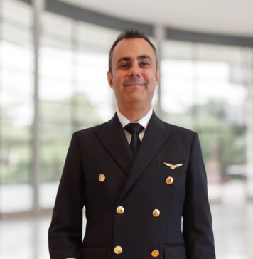 Responsabilità e sacrificio: la realtà del lavoro di pilota di linea Stafano Sperandeo, pilota di linea.